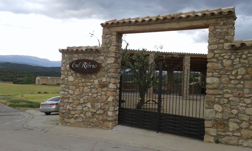 Cal Ribero Aparthotel Vilanova De La Sal Екстериор снимка