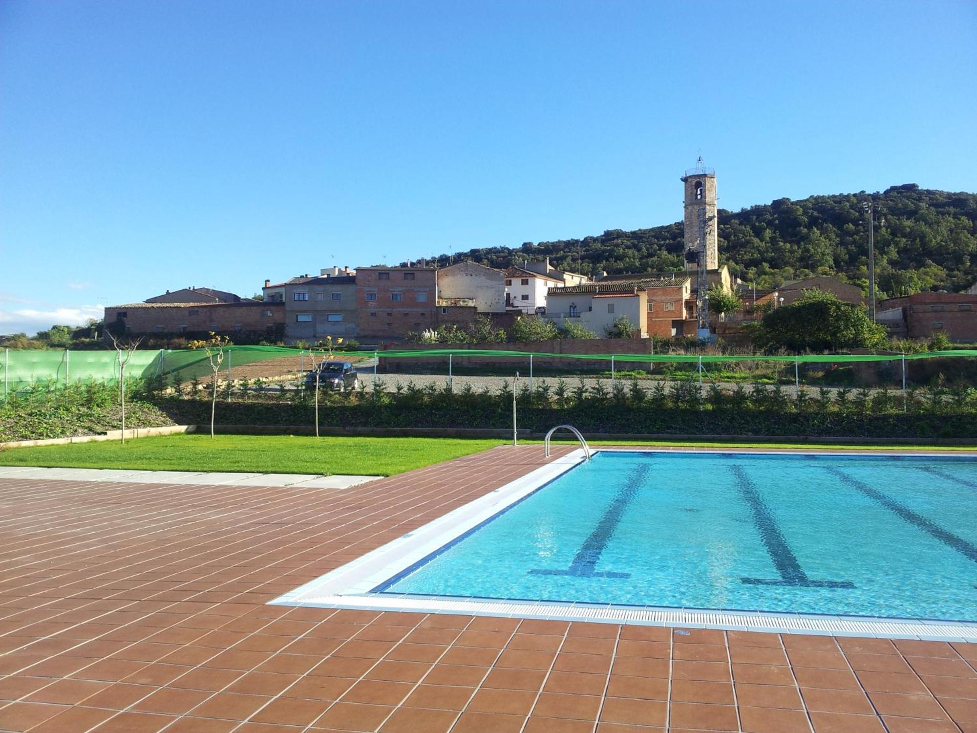 Cal Ribero Aparthotel Vilanova De La Sal Екстериор снимка