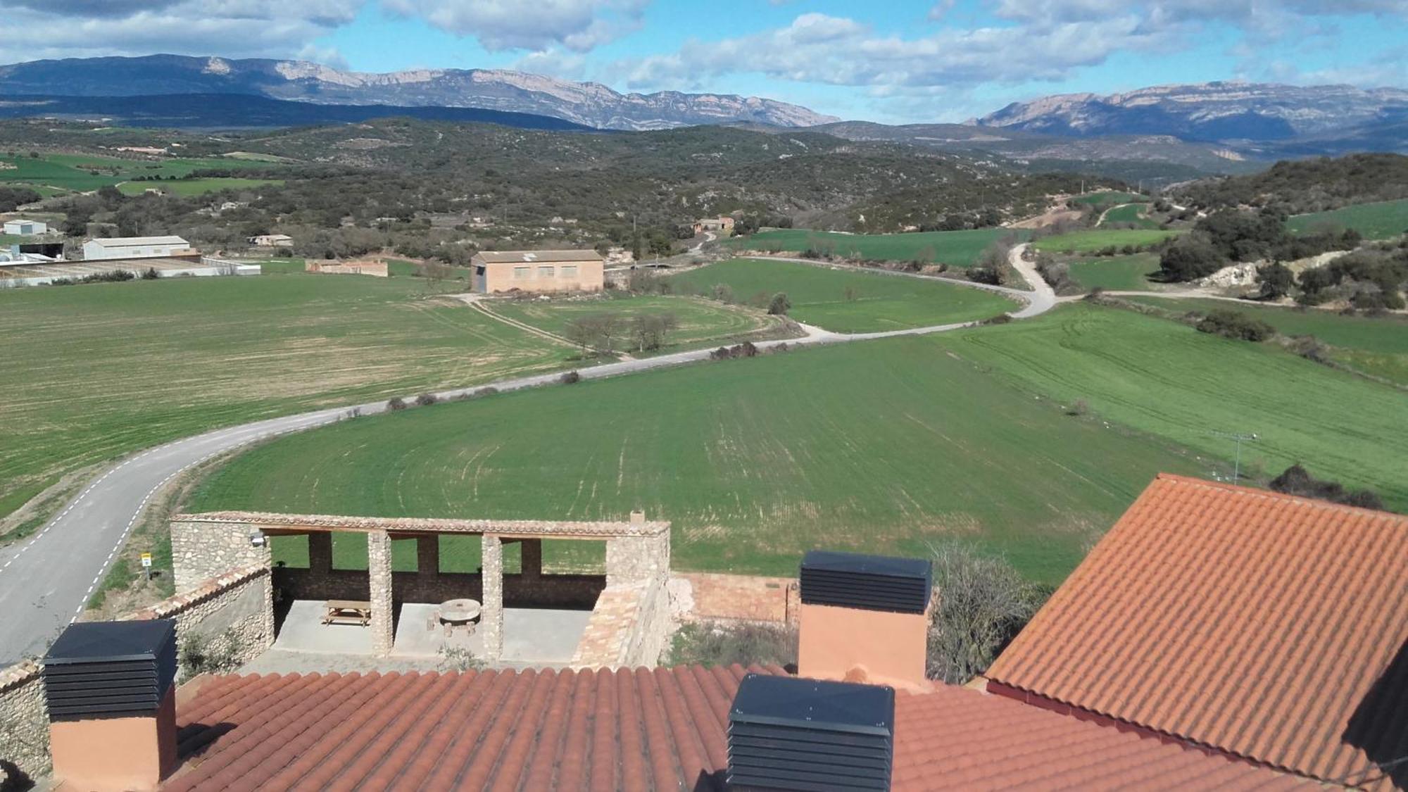 Cal Ribero Aparthotel Vilanova De La Sal Екстериор снимка