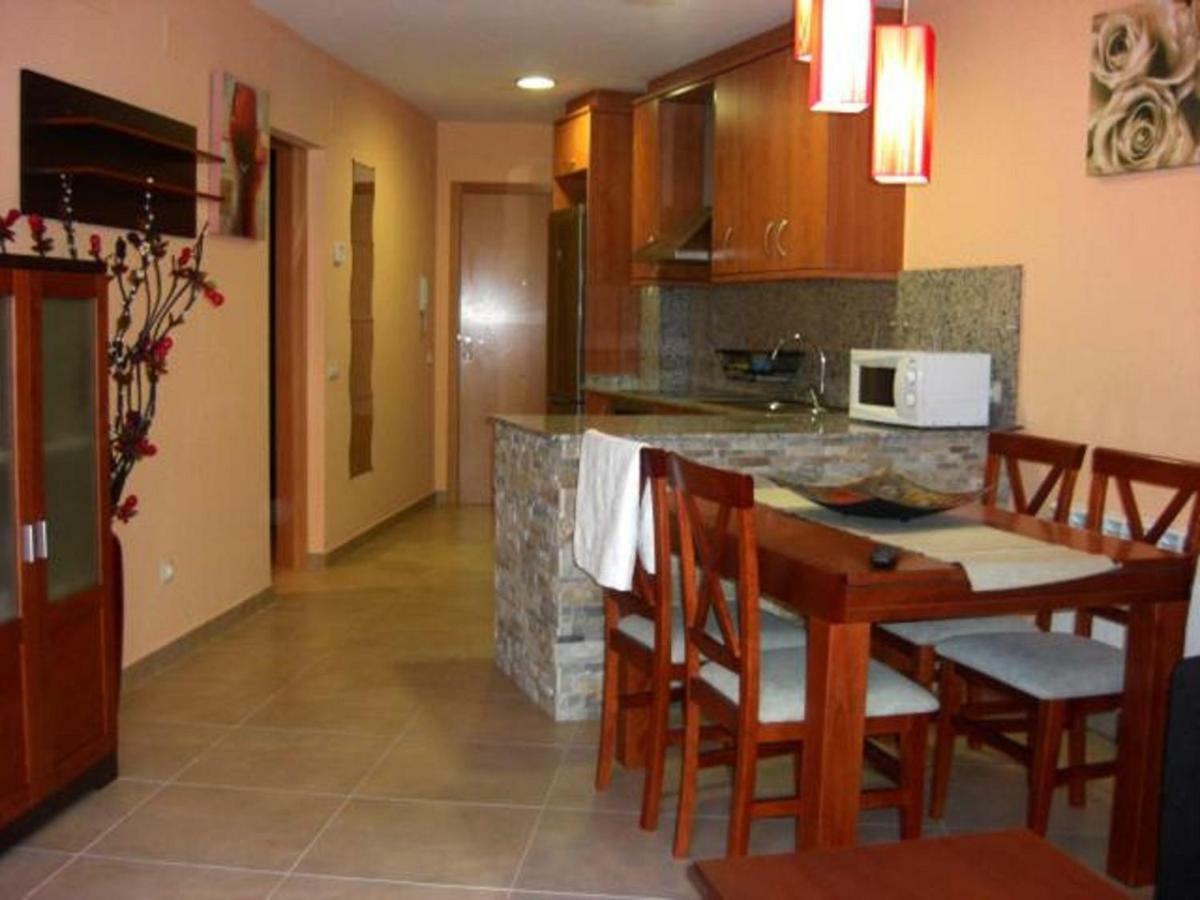 Cal Ribero Aparthotel Vilanova De La Sal Екстериор снимка