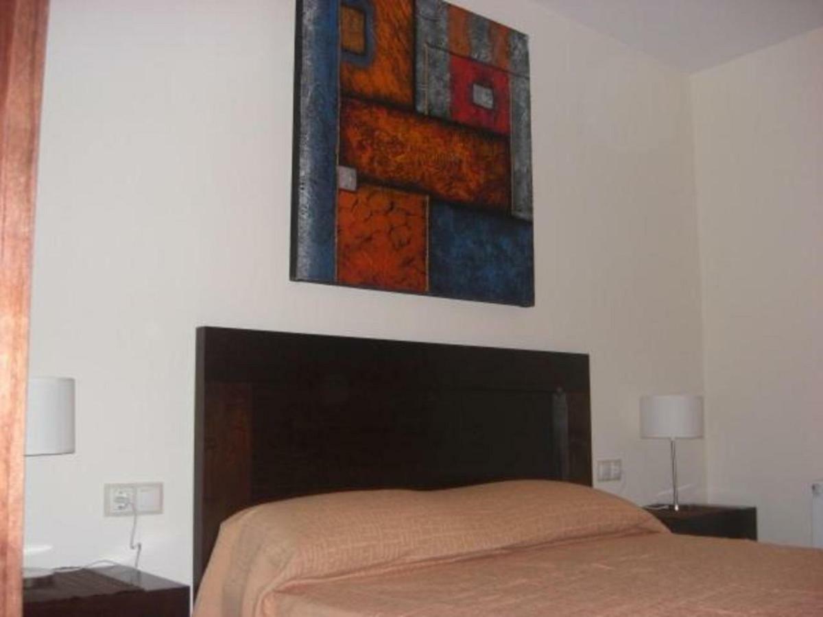 Cal Ribero Aparthotel Vilanova De La Sal Екстериор снимка
