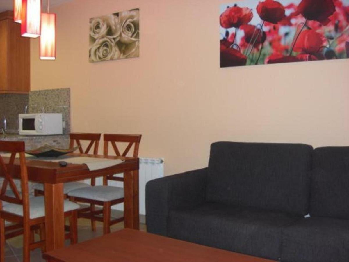 Cal Ribero Aparthotel Vilanova De La Sal Екстериор снимка